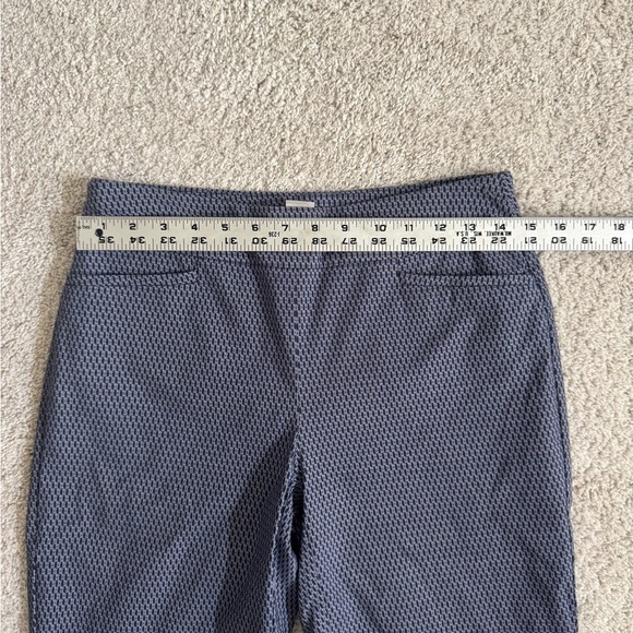 Chico's Bundle of 2 pair of pull on shorts. Chico’s Size 00, US Size 2 Blue - Picture 7 of 14